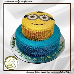 8x3, 6x3 inches P2500.00 (with 12 cupcakes)