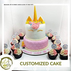8x3, 6x3 inches P4800.00 w/ cupcakes