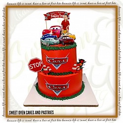 8x3, 6x3 inches P2500.00 free 12 pcs cupcakes