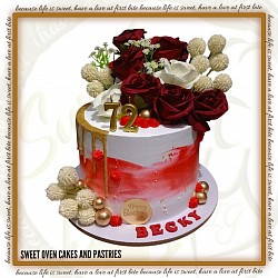 8x6 inches P3800.00 free 12 pcs cupcakes