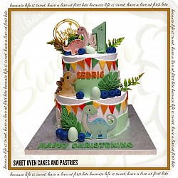 8x3,6x3 inches P3200.00 free 12 pcs cupcakes